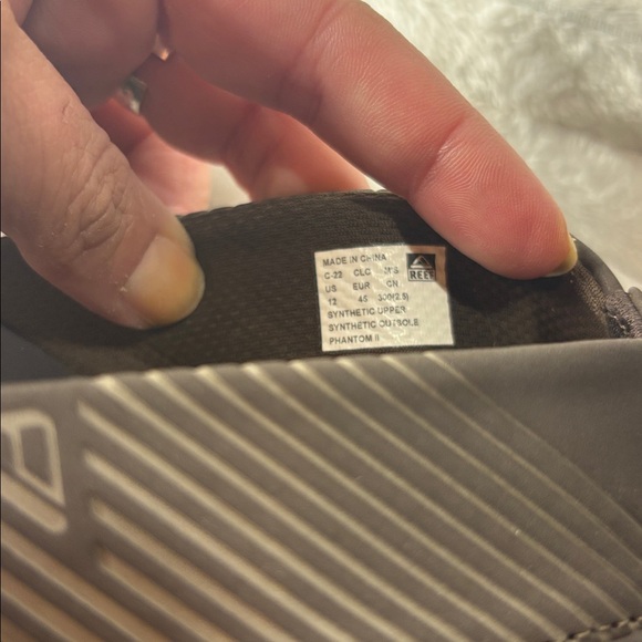 Men’s Size 12 Reef Flip Flops Phantom II EUC - Picture 6 of 6